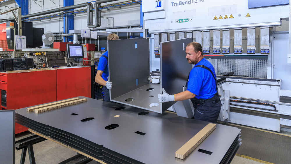 Trotz sinkender Lohnlücke bleiben regionale und berufliche Unterschiede zwischen Ost und West bestehen