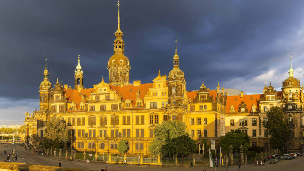 Schlüsselübergabe für Dresdner Schlosskapelle