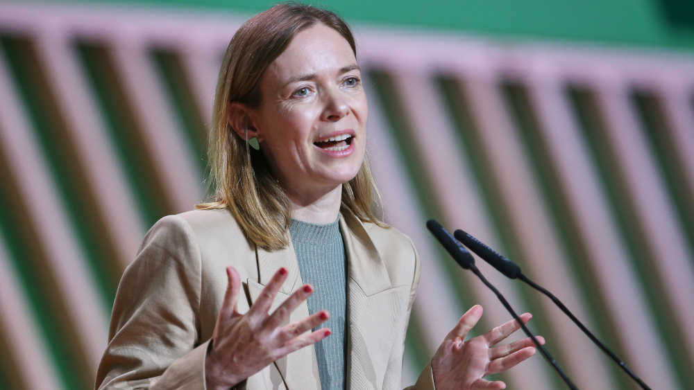 Mit Blick auf die Weltklimakonferenz COP30 in Brasilien beklagt die Europaabgeordnete Anna Cavazzini (Grüne) eine nachlassende Führungsrolle der EU in der Klimapolitik