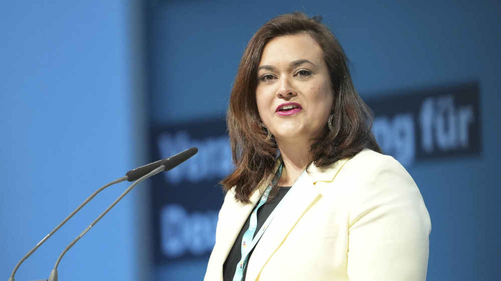 Die Enquete-Vorsitzende Franziska Hoppermann fordert die Kirchen auf, bei der Aufarbeitung der Corona-Pandemie mitzuwirken