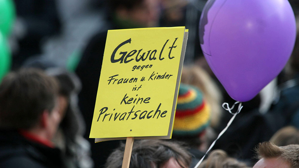 In vielen Städten wird gegen Gewalt an Frauen demonstriert (Archiv)