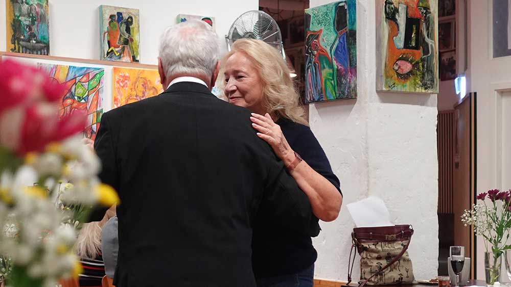 Wenn sich die „Kinder der Blockade“ treffen, wird getanzt.