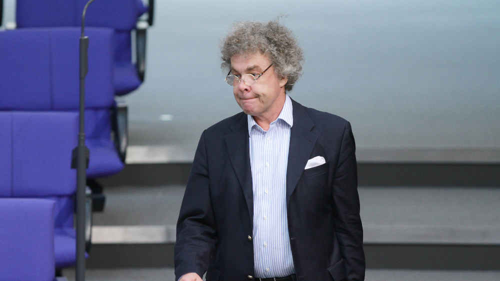 Der AfD-Politiker Matthias Moosdorft muss wegen verfassungswidriger Symbole vor Gericht