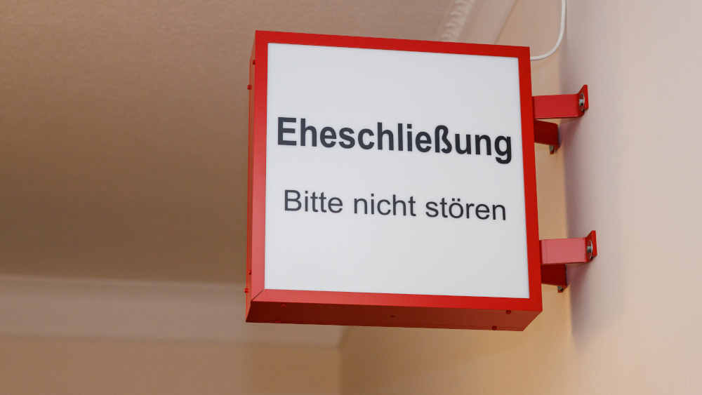 Vor 150 Jahren übernahmen Standesämter die Eheschließungen und führten umfassende Personenstandsbücher ein