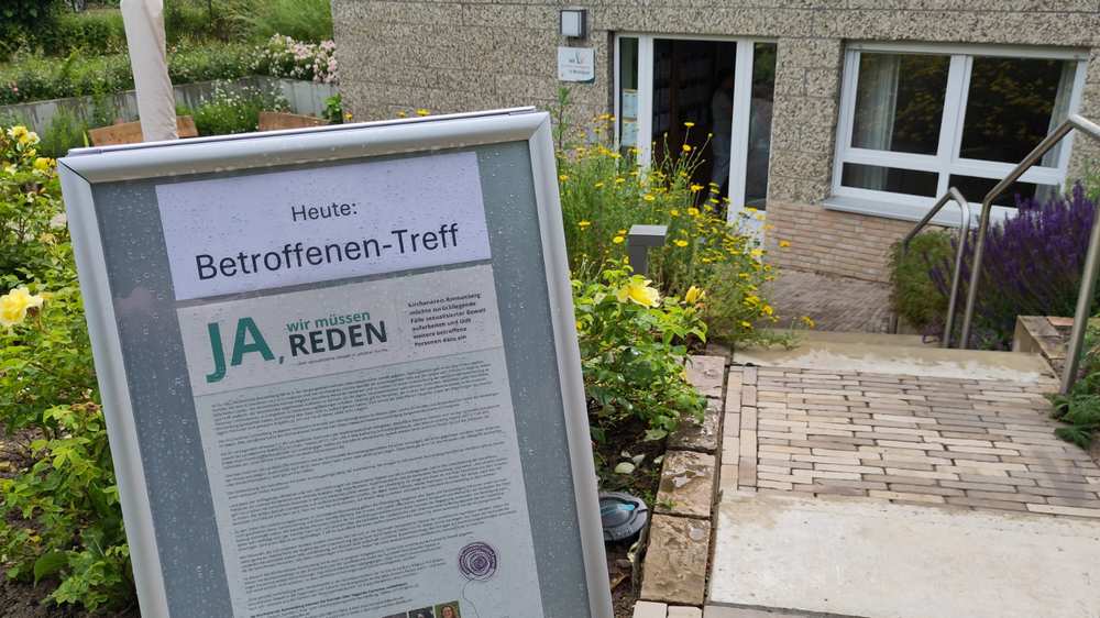 Kirche sucht Gespräch mit Missbrauchs-Betroffenen