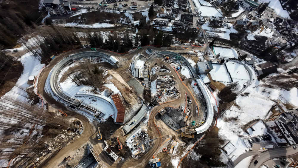 Umweltverbände kritisieren die neu errichtete Bob- und Rodelbahn in Cortina d’Ampezzo