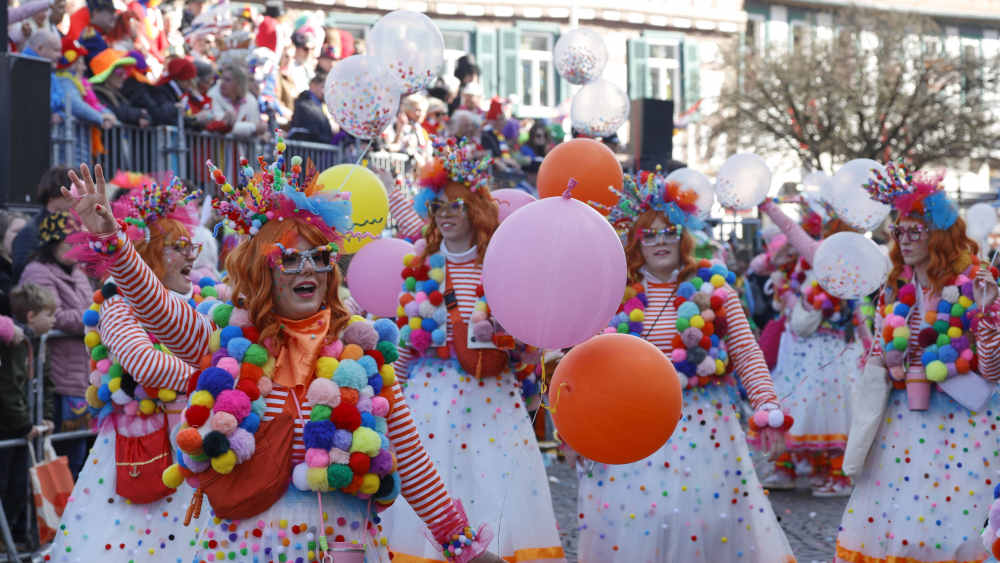 Zwischen Weihnachten und Ostern bringt der Karneval Leichtigkeit in graue Tage