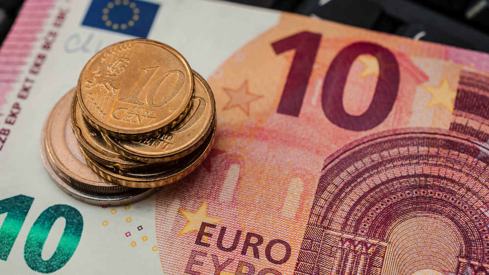 Neue Daten zeigen: Mindestlohnerhöhung bringt mehr Lohn für Millionen, vor allem in Ostdeutschland und für Frauen