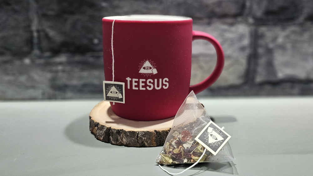 Tee, der um die religiöse Ecke denkt