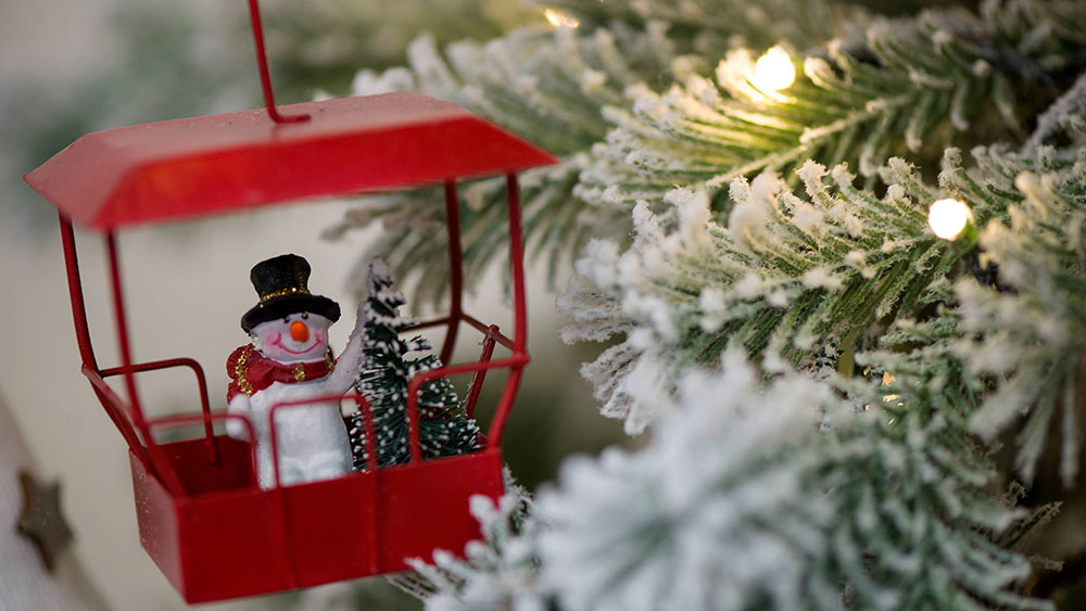 Auf der "Christmasworld" in Frankfurt kommt auch der Schneemann mit einer Gondel