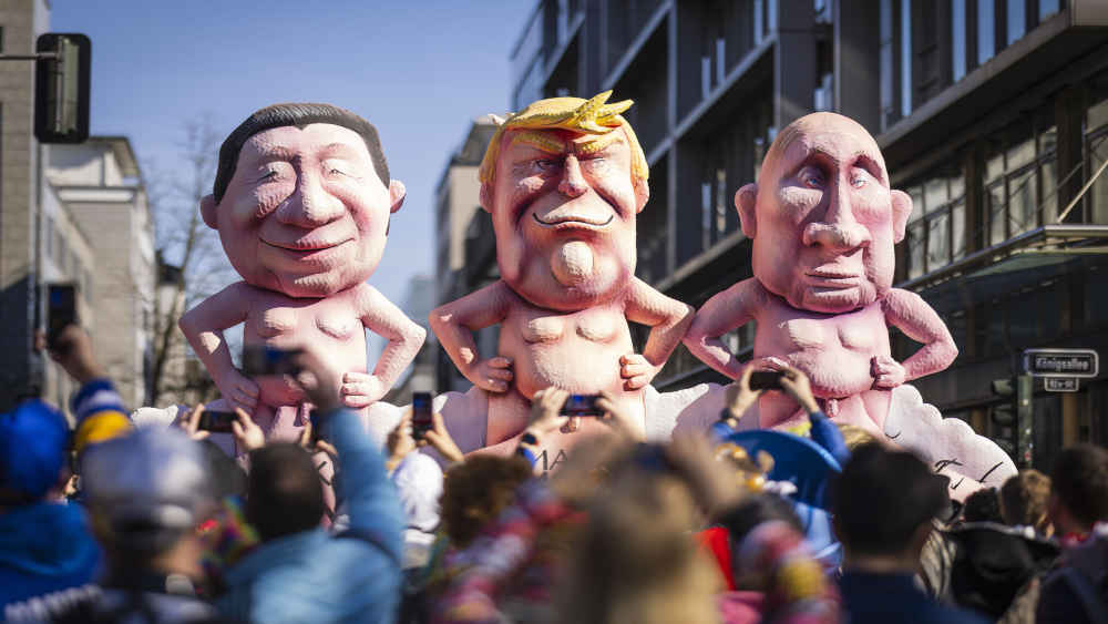 Satire statt Schweigen: Jacques Tilly zeigt beim Rosenmontagszug, wie Humor Despoten entwaffnet und Angst in Lachen verwandelt (Archivbild)