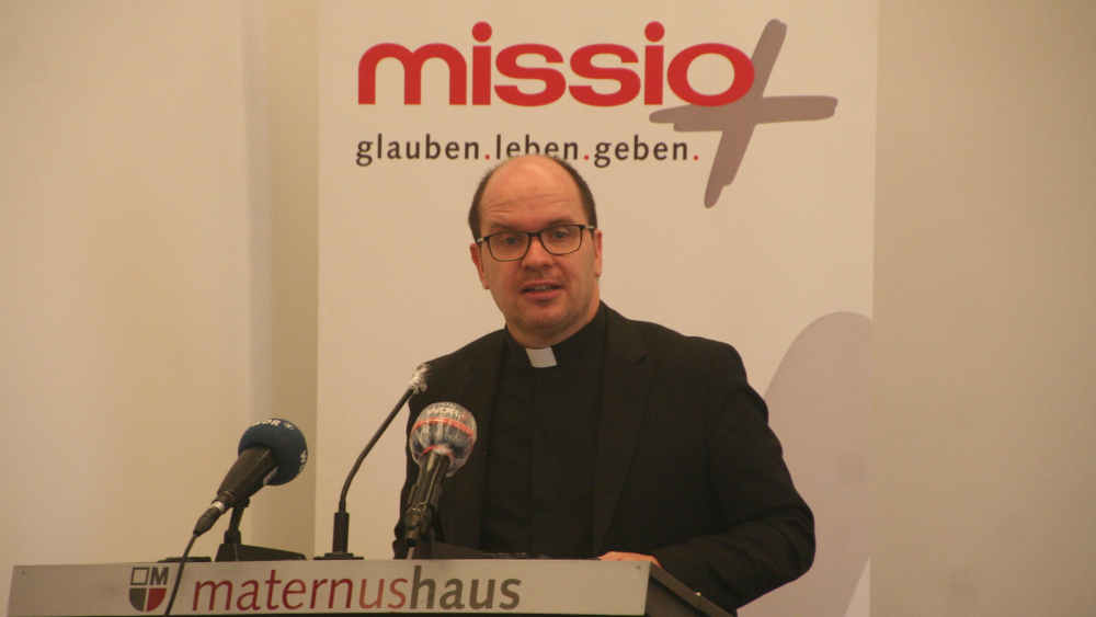 Der Präsident der deutschen katholischen Hilfsorganisation Missio, Pfarrer Dirk Bingener