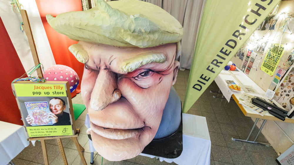 Tilly bleibt mutig: Seine Karnevalssatire stellt Despoten bloß und stärkt das Vertrauen in demokratische Werte